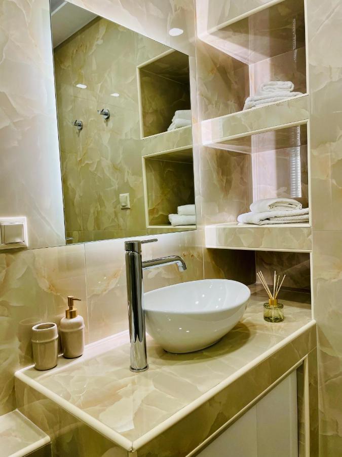 Iris Luxury House Apartman Ájoi Déka Kültér fotó